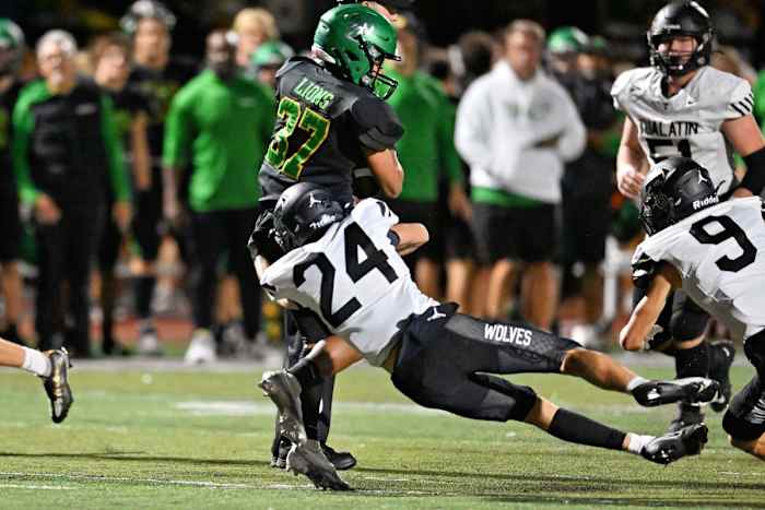 a West Linn Tualatin football Oregon October 5 2023 Leon Neuschwander 66